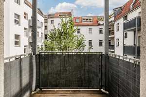 Provisionsfrei: Bezugsfreie 3-Zimmer-Wohnung am Soho House
Free 3-room apartment at Soho House – Berlin – Vorschaubild 5
