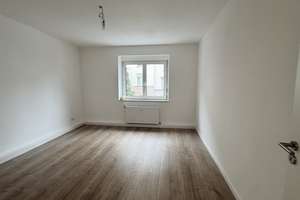 Nähe Sulzbacherstraße ! Helle renovierte 3-ZW, 73 m², neue EBK, 1. OG ohne Balkon – Die vollständige Adresse der Immobilie erhältst du vom Anbieter., 90489 Veilhof, Nürnberg – Vorschaubild 4