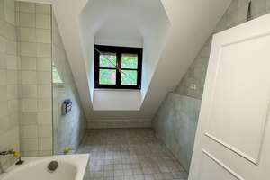 Modernisierte 3-Zimmer Dachgeschoss Wohnung - 2 Balkone + 2 Badezimmer – Waldschmidtstraße 5, 81545 Harlaching, München – Vorschaubild 20