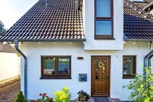 Einfamilienhaus DHH zu vermieten – Die vollständige Adresse der Immobilie erhältst du vom Anbieter., 40885 Lintorf, Ratingen – Vorschaubild 1
