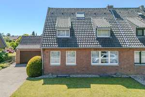 DHH mit großem Süd-West-Grundstück und Doppelgarage in gewachsener zentraler Lage in Hüls – Die vollständige Adresse der Immobilie erhältst du vom Anbieter., 47839 Hüls, Krefeld – Vorschaubild 3