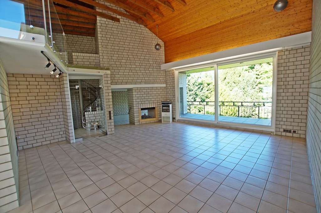 Immobilie in Velbert - Außergewöhnliches Mehrgenerationenhaus mit Charakter - Bild 3