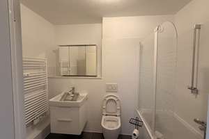 4-Zimmer-Wohnung mit großem Balkon & Weitblick | 96 m² | TG-Stellplatz | Düsseldorf – 40470 Mörsenbroich, Düsseldorf – Vorschaubild 3