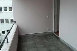 Helle 3-Zimmer-Wohnung (ca. 89 m²) mit großer Südloggia (~9 m²),  Aufzug & Tiefgarage – ruhige Lage  – Bergstraße 49, 9113 Schloßchemnitz, Chemnitz – Vorschaubild 2