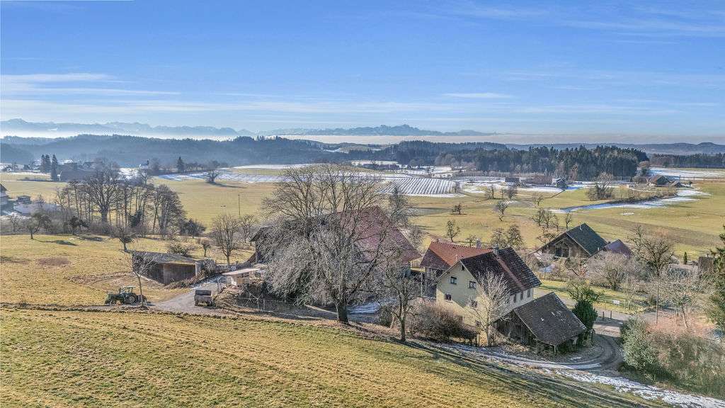 Immobilie in Bodnegg - Bauernhof inkl. 2 genehmigten neuen Einfamilienhäusern  im württembergischen Allgäu mit Alpenblick - Bild 0