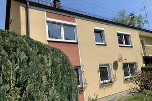 KNIPFER`S IMMOBILIENSCHÄTZE - Renovierungsbedürftiges Zweifamilienhaus in Augsburg-Hochzoll zum Kauf – Die vollständige Adresse der Immobilie erhältst du vom Anbieter., 86163 Hochzoll-Süd, Augsburg – Vorschaubild 2