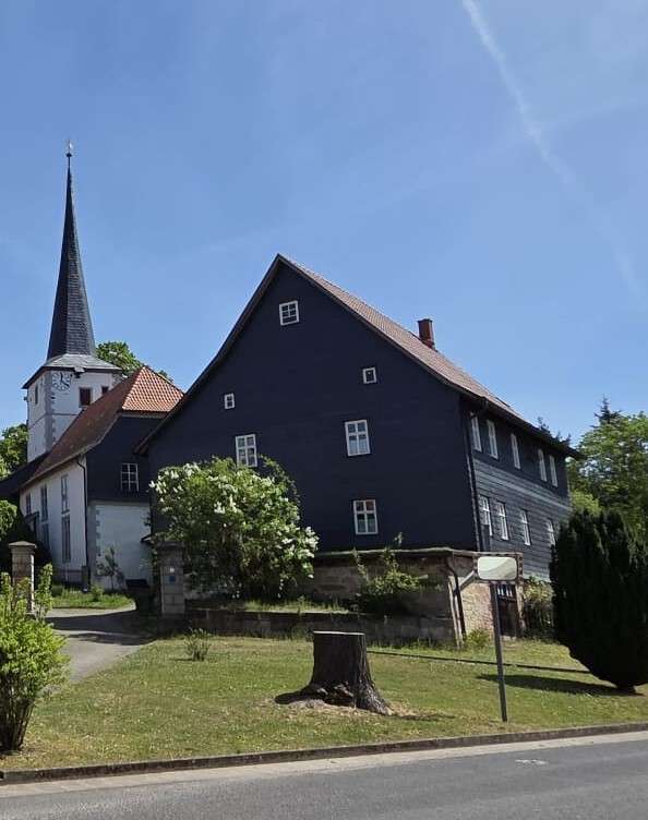 Denkmalobjekt: Das Pfarrhaus zu Lengfeld, Schulstr. 2, Hildburghausen Kreis – Bild 3