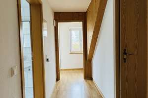 Großzügiges Ein- / Zweifamilienhaus in sonniger Lage mit großem Garten, Obj. T/0573-1 – Die vollständige Adresse der Immobilie erhältst du vom Anbieter., 82069 Schäftlarn – Vorschaubild 27