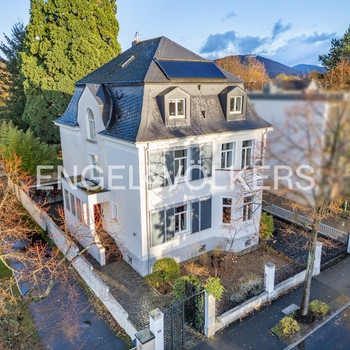Exklusives Wohnen zwischen Tradition und Moderne – Stilvolle Villa im Herzen von Bad Godesberg