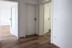 Modern renovierte 2,5-Zimmer-Wohung mit Charme in Neuhausen – Die vollständige Adresse der Immobilie erhältst du vom Anbieter., 80634 Neuhausen, München – Vorschaubild 12