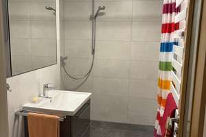 Hochwertig sanierte 2-Zimmer-Wohnung - Tiefgarage, ruhige Lage und Top-Anbindung in Milbertshofen – Milbertshofener Straße 34a, 80807 Milbertshofen, München – Vorschaubild 3