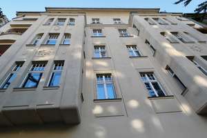 GRÜNDERZEIT-ALTBAU MIT AUFZUG - STUCK, HOHE DECKEN, FISCHGRÄTPARKETT, LOGGIA & BALKON -  NAHE U-BAHN – Richard-Wagner-Straße 49, 10585 Charlottenburg, Berlin – Vorschaubild 26