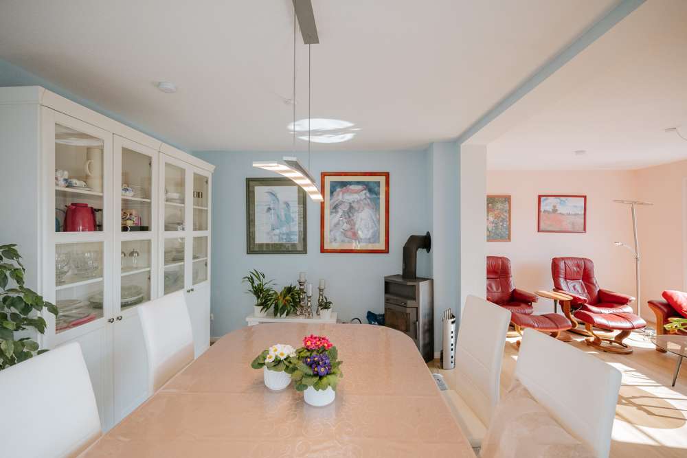 Immobilie in Ratzeburg - Ratzeburg: Hier passt das ganze Leben rein – saniertes Einfamilienhaus mit Garten zu kaufen! - Bild 3