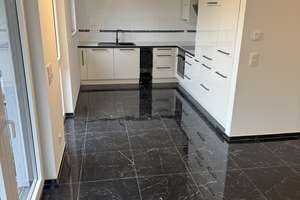 Exklusive 2,5 Zimmer-Neubauwohnung mit geh. Innenausstattung mit Balkon und EBK – Mathäusstraße 3, 51149 Gremberghoven, Köln – Vorschaubild 4