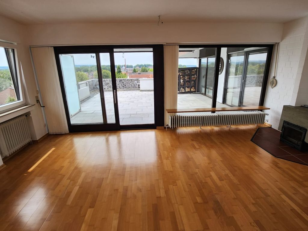 Attraktive 3ZimmerPenthouseWohnung mit großer Südterrasse in Düren