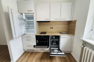 Renovierte 1,5 Zimmer-Wohnung 50qm mit neuer EBK und Terrasse
