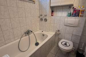 Gut geschnittene 3 Zimmer-Wohnung mit Balkon und EBK in F- Ginnheim – 60431 Ginnheim, Frankfurt am Main – Vorschaubild 8