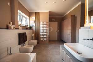 Luxuriöses Neubau-Anwesen mit Pool und weitläufigem Grundstück in traumhafter Lage von Stadtilm – Die vollständige Adresse der Immobilie erhältst du vom Anbieter., 99326 Stadtilm – Vorschaubild 44