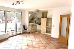 Helle 4 Zimmer Maisonette-Wohnung mit Balkon in  Alt-Wettbergen...