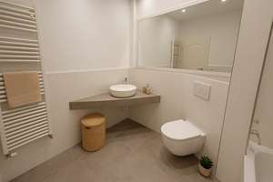 Zentrale 3,5-Raumwohnung mit neuem Bad, EBK und Balkon – Berliner Straße 24, 2826 Innenstadt, Görlitz – Vorschaubild 7