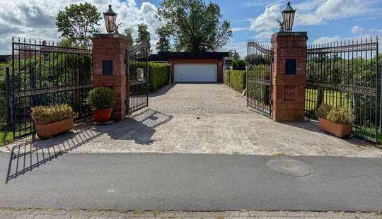 Bild von Exklusiver Bungalow auf traumhaftem Grundstück mit großem Potential