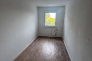 4-Zimmer-Wohnung mit Balkon in ruhiger Lage von Marzahn – Luise-Zietz-Str. 117, 12681 Marzahn, Berlin – Vorschaubild 7