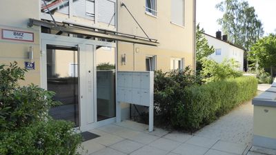 sonnige, 2 Zimmer Gartenwohnung in ruhiger Lage, S-Bahn Nähe, von privat