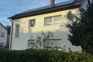 Einziehen statt sanieren – energetisch modernisiertes Einfamilienhaus mit Garten – Karlsruher Str. 7, 76448 Durmersheim – Vorschaubild 1