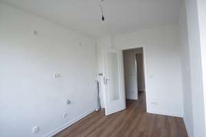 Frisch saniert und Top Lage: Superhelle 3-Zimmer Wohnung am Rande des Bismarckviertels - so ruhig! – Gahlingspfad 73, 47803 Inrath/Kliedbruch, Krefeld – Vorschaubild 12