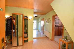 Schönes, großes Backsteinhaus mit 2 Wohnungen, Garten + 2 Garagen... – Die vollständige Adresse der Immobilie erhältst du vom Anbieter., 39343 Ivenrode – Vorschaubild 11