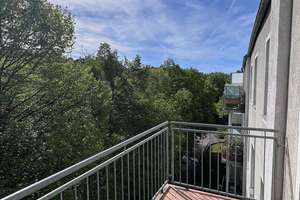Attraktive 3-Zimmer-Wohnung mit großzügigem Balkon und historischem Charme