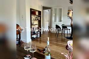 Tauschwohnung: 2-Zi Altbau mit Balkon gegen was ähnliches :)