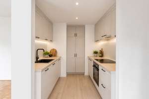 Charmante 2-Zimmer-Wohnung mit großem Balkon im beliebten Stadtteil Düsseldorf-Lörick – Die vollständige Adresse der Immobilie erhältst du vom Anbieter., 40547 Lörick, Düsseldorf – Vorschaubild 9