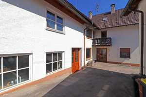 Mehrfamilienhaus mit Einliegerwohnung - Nebengebäude und Werkstatt für gew. Nutzung auf 3.846 qm – Günzburg (Kreis) – Vorschaubild 5