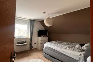 Geräumiges 2-Familien-Haus mit Garagen in Maxhütte-Haidhof,  Einzugsgebiet Regensburg/Schwandorf – Die vollständige Adresse der Immobilie erhältst du vom Anbieter., 93142 Maxhütte-Haidhof – Vorschaubild 16