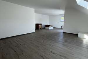Neubau-Loft 3-Zimmer-Wohnung mit Loggia in sehr ruhigem Wohnviertel nahe des Naturschutzgebietes – 52531 Übach-Palenberg – Vorschaubild 3