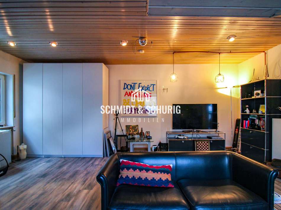 Wohnzimmer & Schlafzimmer