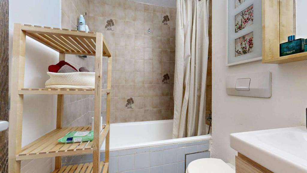 Immobilie in Taufkirchen - Charmante 1-Zimmer-Gartenwohnung in Taufkirchen – Erdgeschoss mit Terrasse - Bild 2