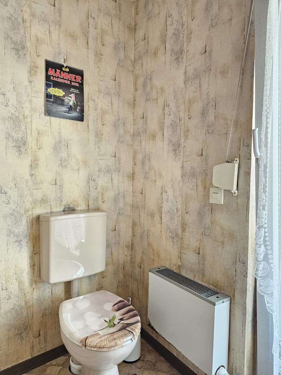 Immobilie in Birkenfeld - **Birkenfeld-Gräfenhausen**2-FH mit Scheune, großer Einfahrt, imposanter Außenanlage und Garten** - Bild 5