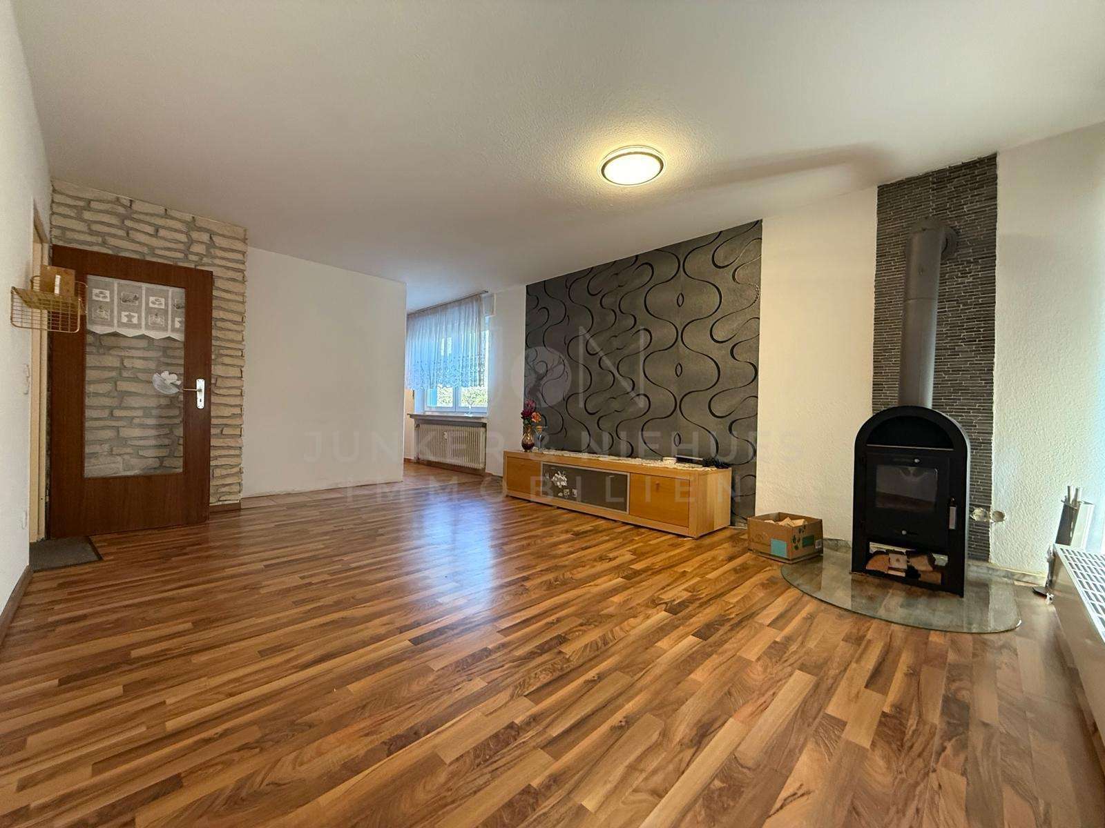 Immobilie in Steinhagen - Komfort trifft Lage: Helle 3-Zimmer-Wohnung im Herzen von Steinhagen - Bild 2