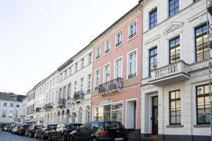 Repräsentatives Einfamilienhaus mit romantischem Innenhof – Die vollständige Adresse der Immobilie erhältst du vom Anbieter., 47798 Stadtmitte, Krefeld – Vorschaubild 2