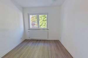 Helle 3-Zimmer-Wohnung mit sonnigem BALKON und modernem Tageslichtbad – Am Heidkämpken 8, 33649 Brackwede, Bielefeld – Vorschaubild 5