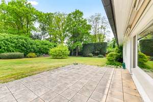 Hohe Privatsphäre in Ammersbek-Bünningstedt. 6-Zimmer mit ca. 2.100 m² parkähnlichem Südgrundstück. – Die vollständige Adresse der Immobilie erhältst du vom Anbieter., 22949 Ammersbek – Vorschaubild 16