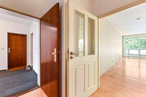 Groß Flottbek: Maisonette mit Potenzial für individuelle Wohnkonzepte – Die vollständige Adresse der Immobilie erhältst du vom Anbieter., 22607 Groß Flottbek, Hamburg – Vorschaubild 3
