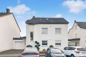 IMMOBILIENHIGHLIGHT IN BEVORZUGTER LAGE | UNEINSEHBARER WOHLFÜHLGARTEN | PERFEKTE AUSRICHTUNG – Die vollständige Adresse der Immobilie erhältst du vom Anbieter., 56076 Horchheim, Koblenz – Vorschaubild 12