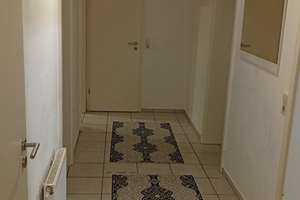 Helle 3-Zimmer Erdgeschosswohnung in Düren mit Balkon – Bahnstraße 57, 52355 Rölsdorf, Düren – Vorschaubild 1