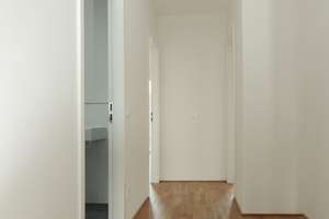 Sehr schöne, barrierearme Nichtraucherwohnung mit wunderschönem Blick auf den Rhein  – Taunusstraße 67, 55118 Neustadt, Mainz – Vorschaubild 4