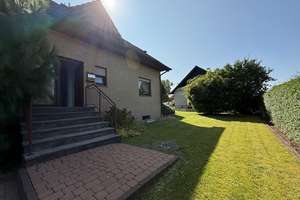 Gepflegtes Einfamilienhaus in ruhiger Lage von Porta Westfalica-Holzhausen – Die vollständige Adresse der Immobilie erhältst du vom Anbieter., 32457 Porta Westfalica – Vorschaubild 1