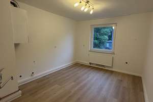 Sanierte 1,5-Zimmer-Wohnung in idealer Lage  – Die vollständige Adresse der Immobilie erhältst du vom Anbieter., 42119 Barmen, Wuppertal – Vorschaubild 3
