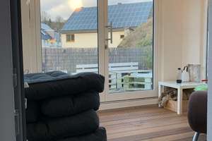 2 Zimmer - Wintergarten u. Dachterrasse zu vermieten